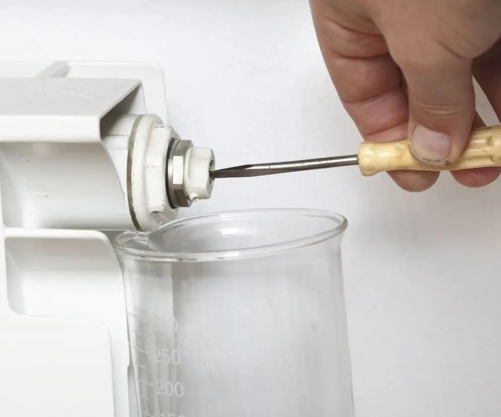 Jak odpowietrzyć grzejnik łazienkowy drabinkowy i uniknąć problemów z ciepłem